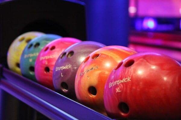 BOLOS
