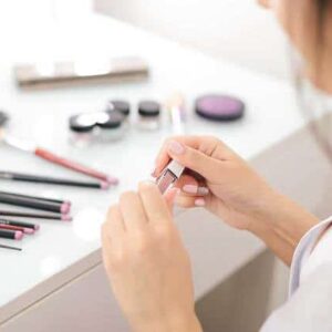 TALLER DE MAQUILLAJE